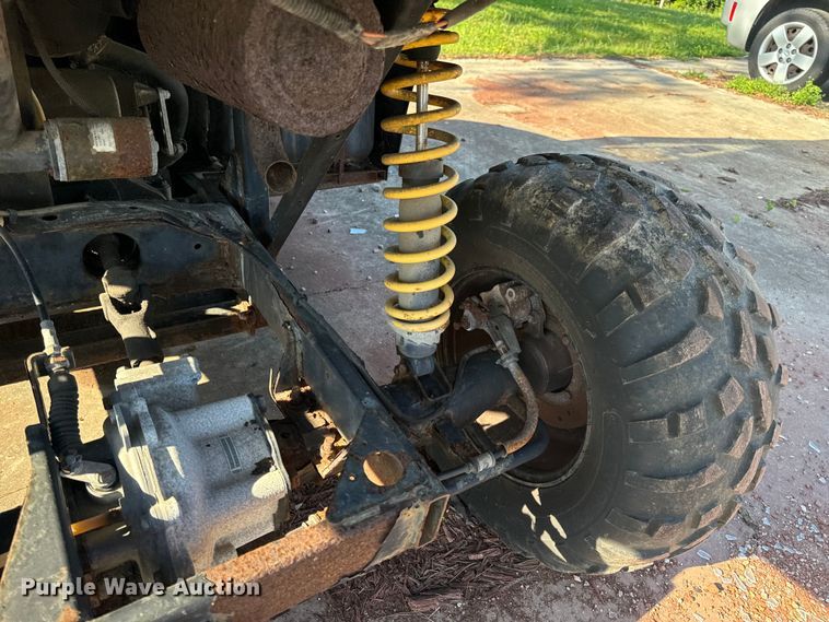 image for item EH6825 2002 Polaris Professional Series utility vehicle