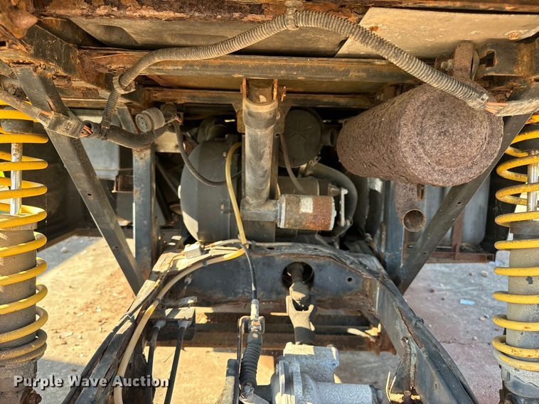 image for item EH6825 2002 Polaris Professional Series utility vehicle