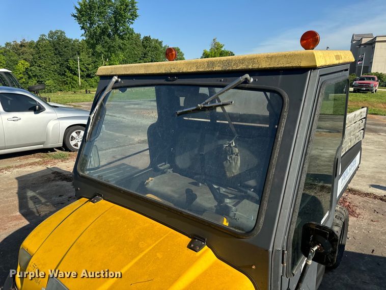 image for item EH6825 2002 Polaris Professional Series utility vehicle