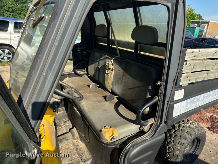 image for item EH6825 2002 Polaris Professional Series utility vehicle