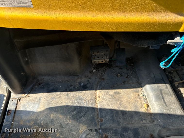 image for item EH6825 2002 Polaris Professional Series utility vehicle