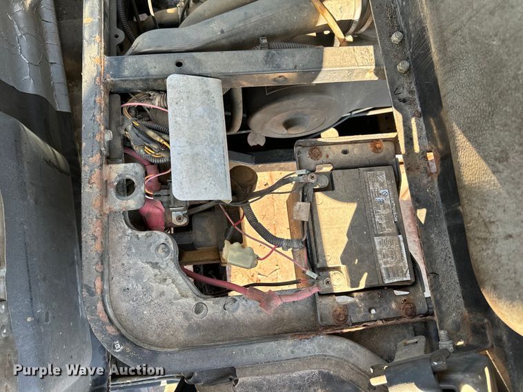 image for item EH6825 2002 Polaris Professional Series utility vehicle