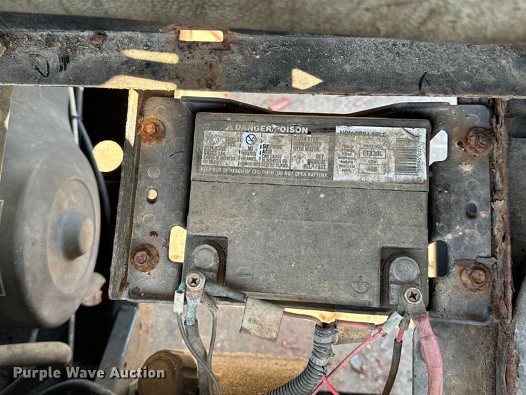 image for item EH6825 2002 Polaris Professional Series utility vehicle