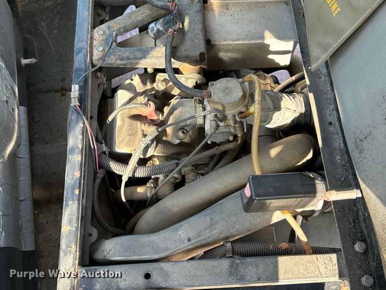 image for item EH6825 2002 Polaris Professional Series utility vehicle