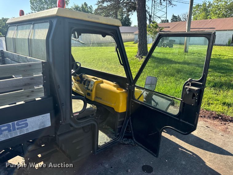 image for item EH6825 2002 Polaris Professional Series utility vehicle