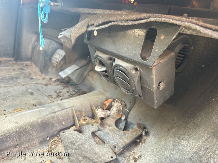 image for item EH6825 2002 Polaris Professional Series utility vehicle