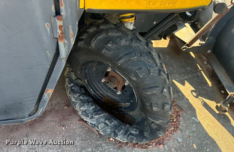 image for item EH6825 2002 Polaris Professional Series utility vehicle