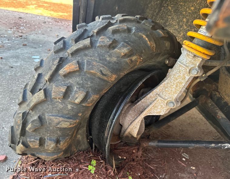 image for item EH6825 2002 Polaris Professional Series utility vehicle