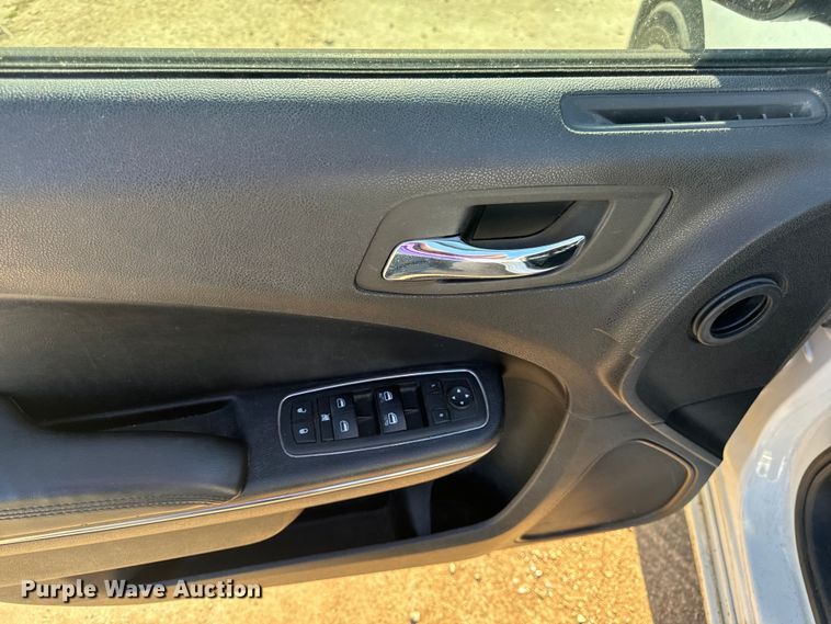 image for item EH6826 2014 Dodge Charger Police 