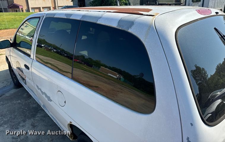 image for item EH6827 1998 Ford Windstar van