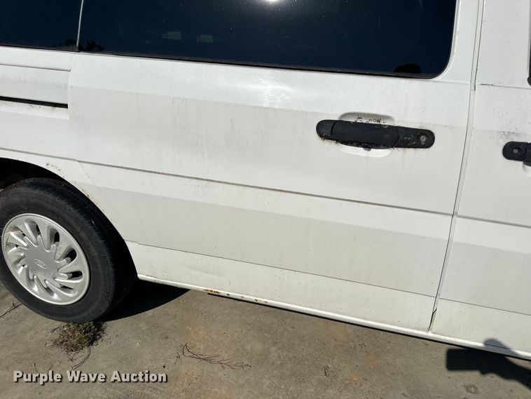 image for item EH6827 1998 Ford Windstar van