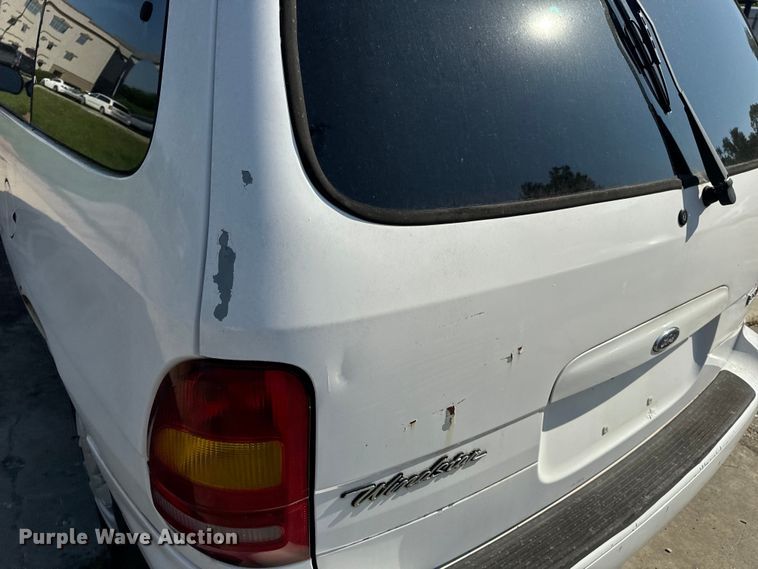 image for item EH6827 1998 Ford Windstar van