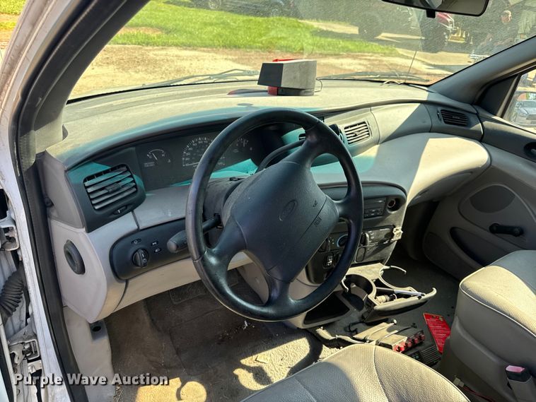 image for item EH6827 1998 Ford Windstar van