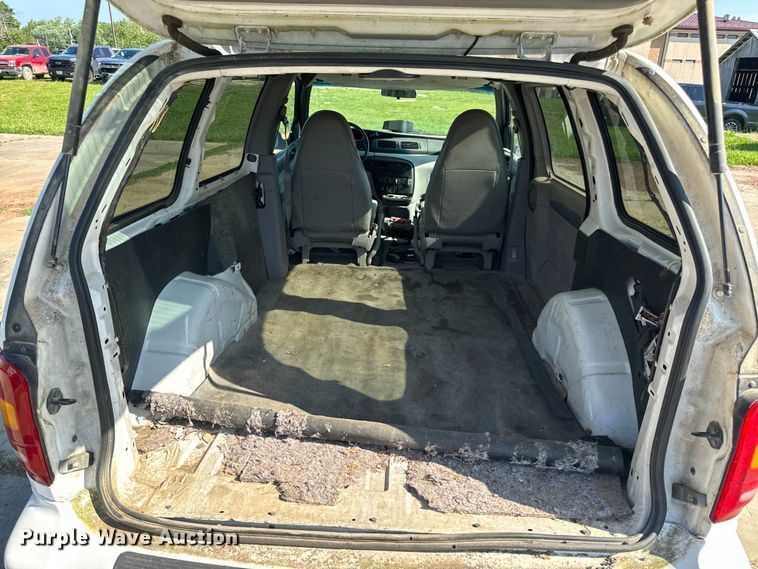 image for item EH6827 1998 Ford Windstar van