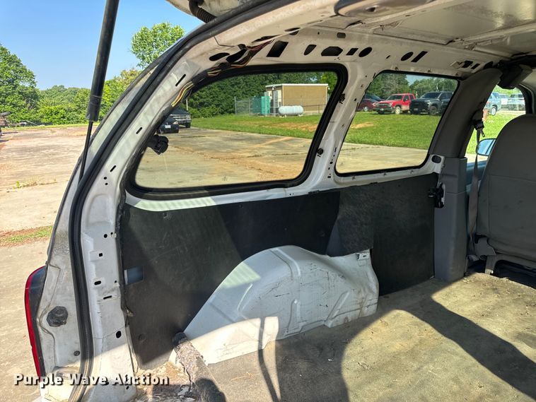 image for item EH6827 1998 Ford Windstar van