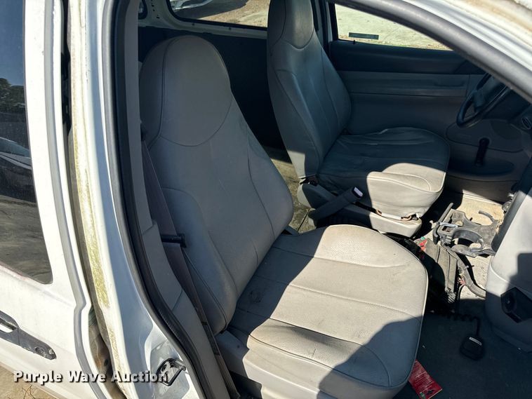 image for item EH6827 1998 Ford Windstar van