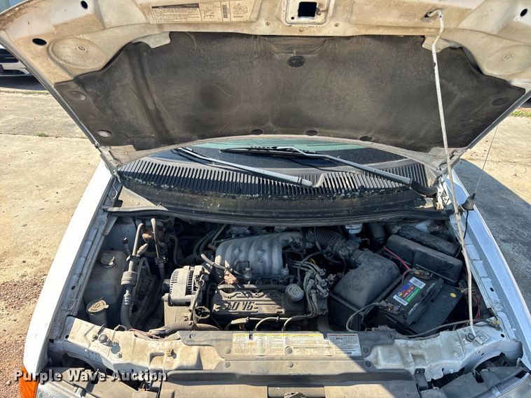 image for item EH6827 1998 Ford Windstar van