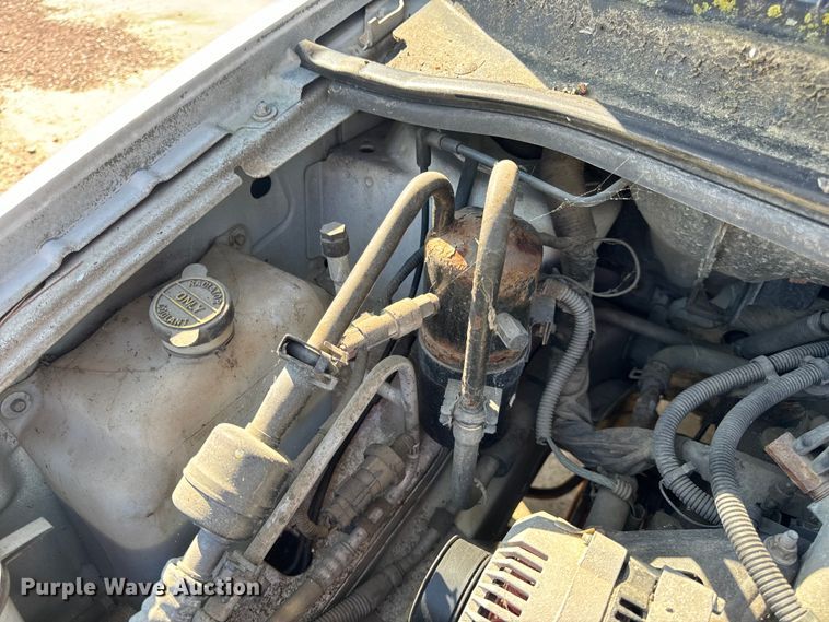 image for item EH6827 1998 Ford Windstar van