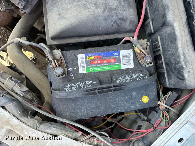 image for item EH6827 1998 Ford Windstar van