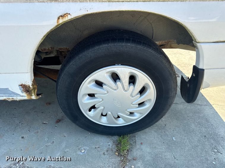 image for item EH6827 1998 Ford Windstar van