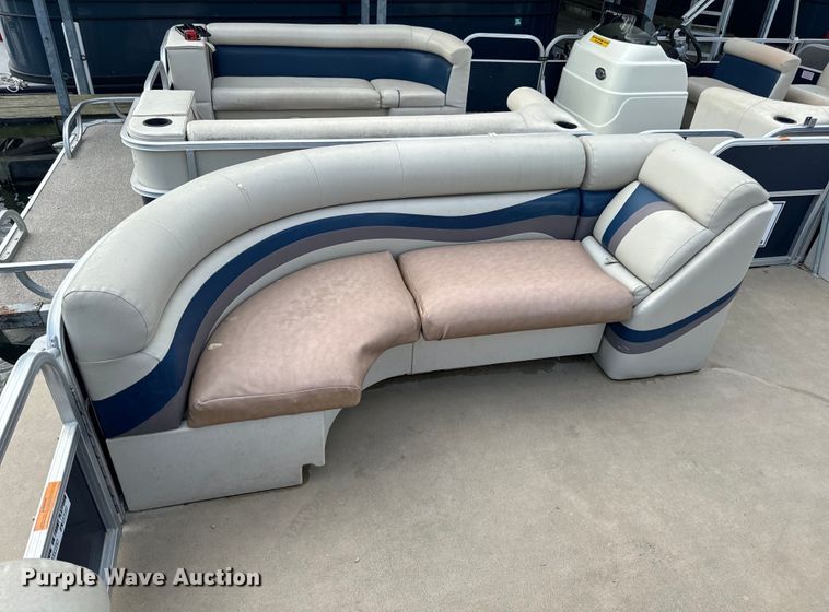 image for item EH6835 2011 Forest River 424CR LSR pontoon boat