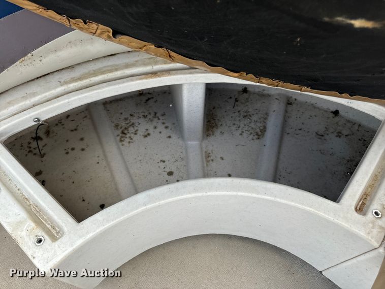 image for item EH6835 2011 Forest River 424CR LSR pontoon boat