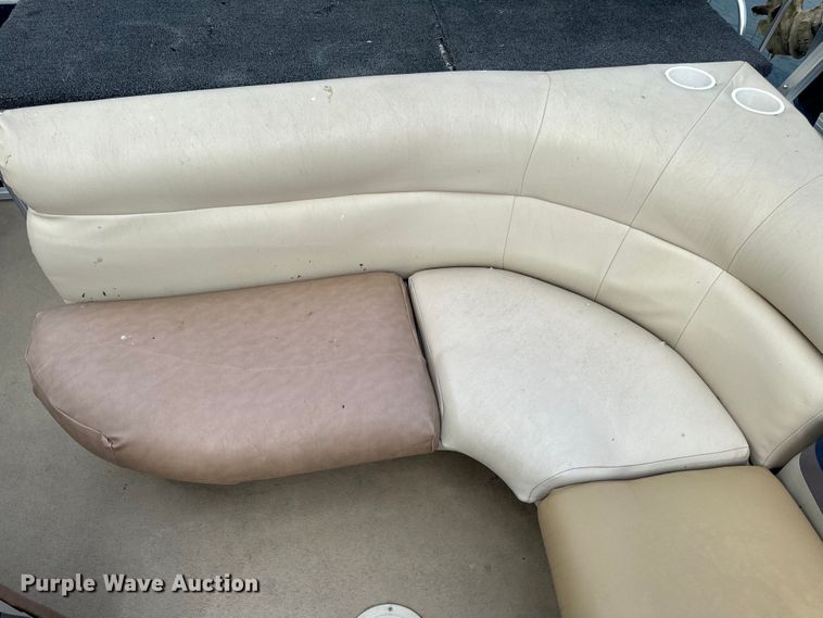 image for item EH6835 2011 Forest River 424CR LSR pontoon boat