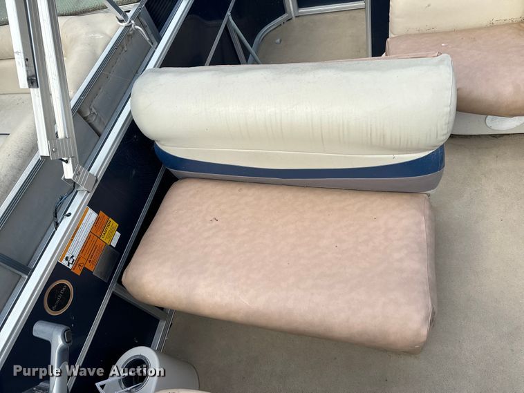 image for item EH6835 2011 Forest River 424CR LSR pontoon boat