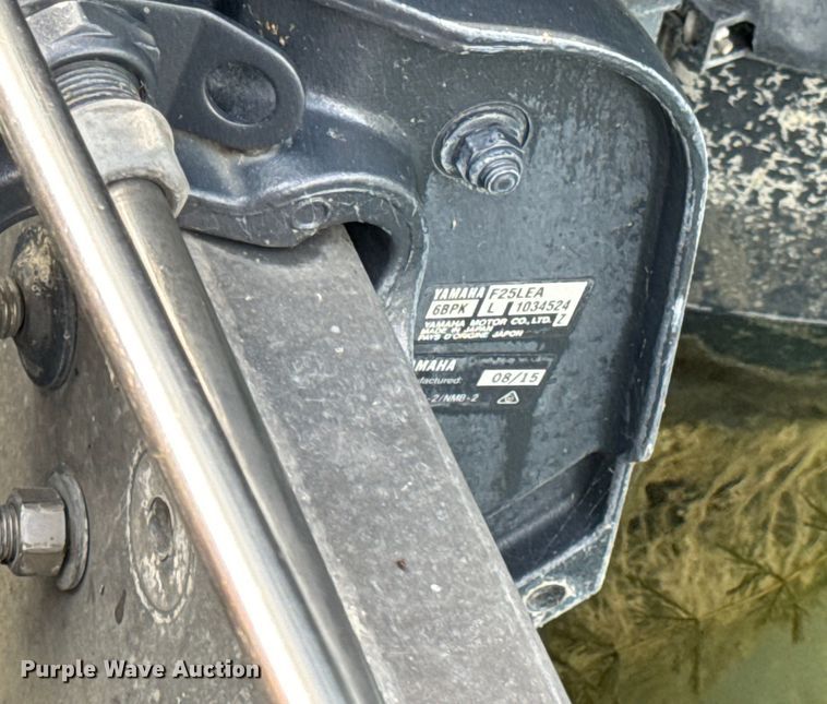 image for item EH6835 2011 Forest River 424CR LSR pontoon boat