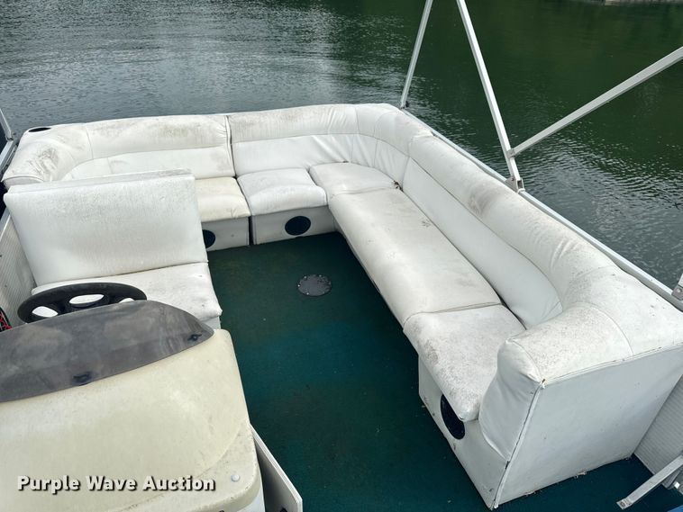 image for item EH6837 2003 Playcraft pontoon boat