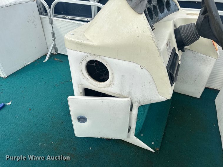 image for item EH6837 2003 Playcraft pontoon boat