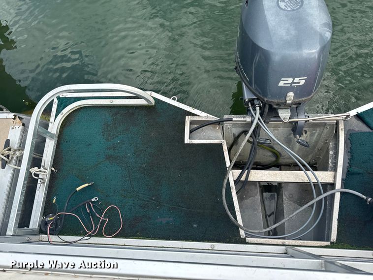 image for item EH6837 2003 Playcraft pontoon boat