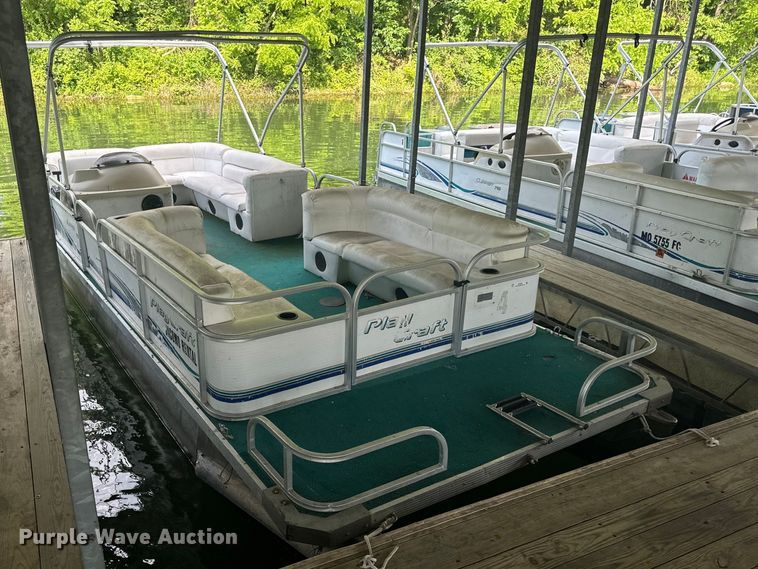 image for item EH6838 2003 Playcraft pontoon boat