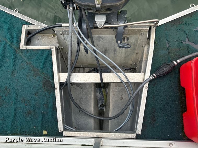 image for item EH6838 2003 Playcraft pontoon boat