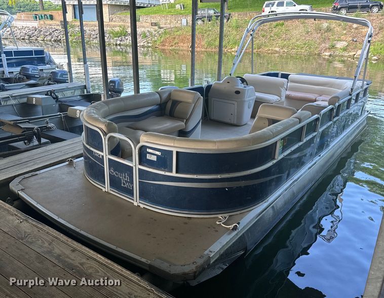 image for item EH6839 2011 Forest River 524CRLSR pontoon boat