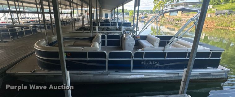 image for item EH6839 2011 Forest River 524CRLSR pontoon boat