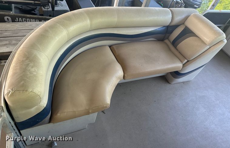 image for item EH6839 2011 Forest River 524CRLSR pontoon boat