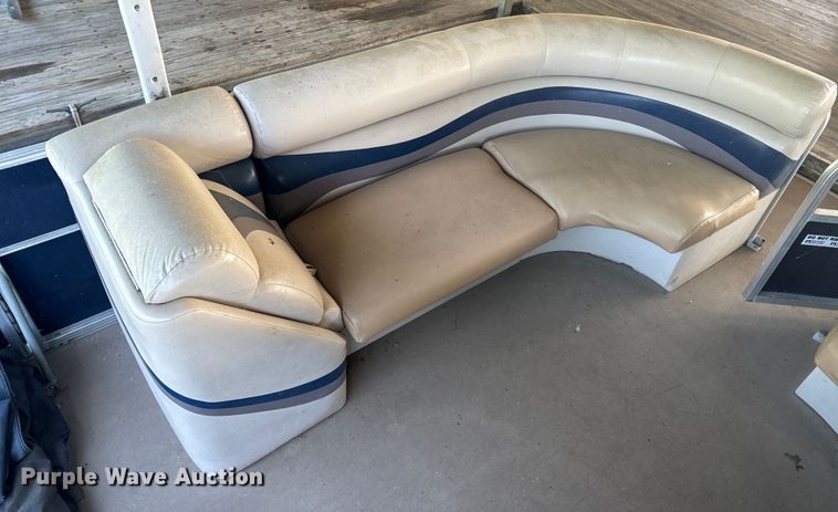 image for item EH6839 2011 Forest River 524CRLSR pontoon boat