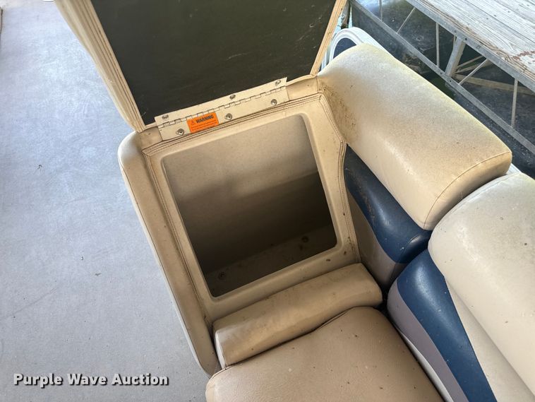 image for item EH6839 2011 Forest River 524CRLSR pontoon boat