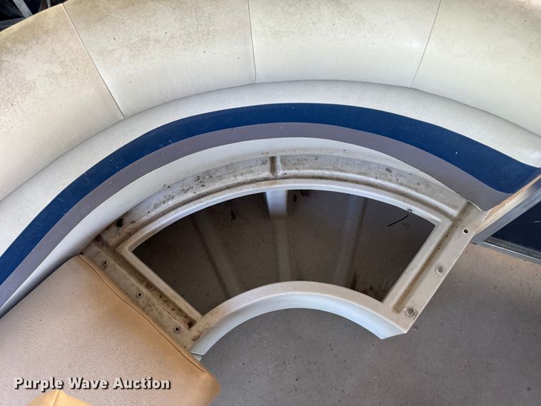 image for item EH6839 2011 Forest River 524CRLSR pontoon boat