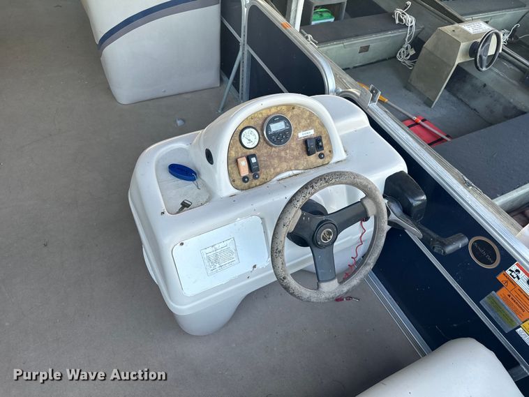 image for item EH6839 2011 Forest River 524CRLSR pontoon boat