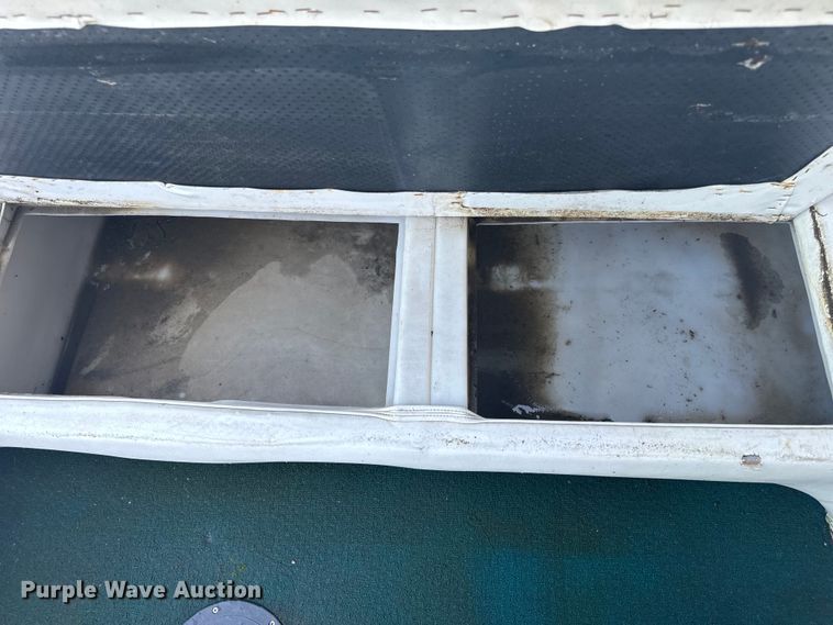 image for item EH6840 2003 Playcraft pontoon boat