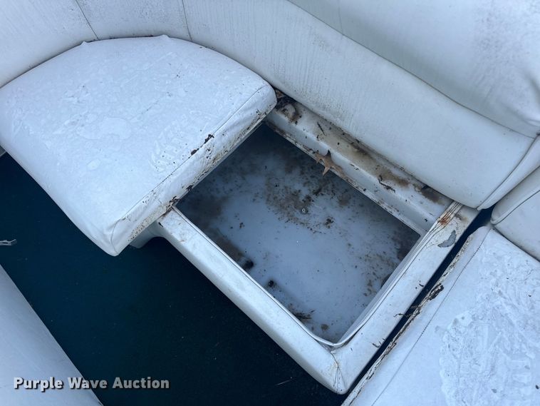 image for item EH6840 2003 Playcraft pontoon boat