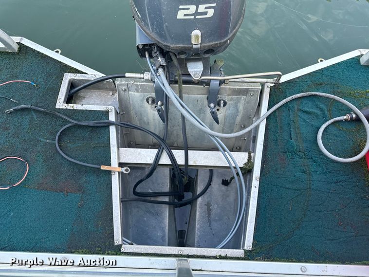 image for item EH6840 2003 Playcraft pontoon boat