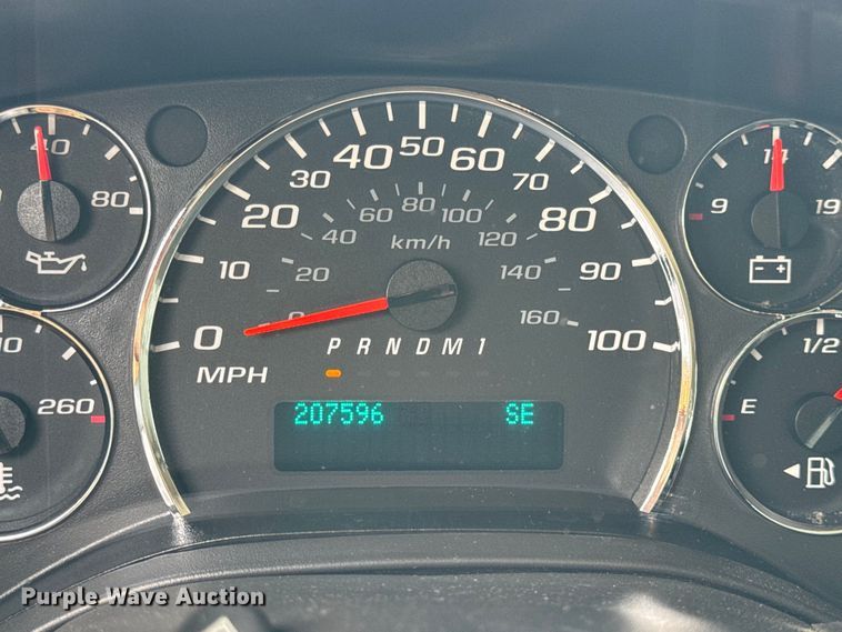 image for item EH6847 2015 Chevrolet  Express 3500 van