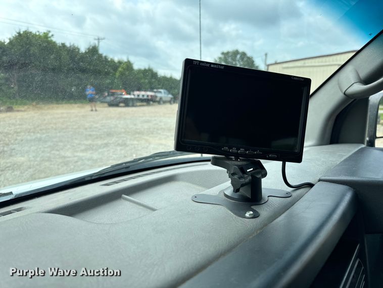 image for item EH6847 2015 Chevrolet  Express 3500 van