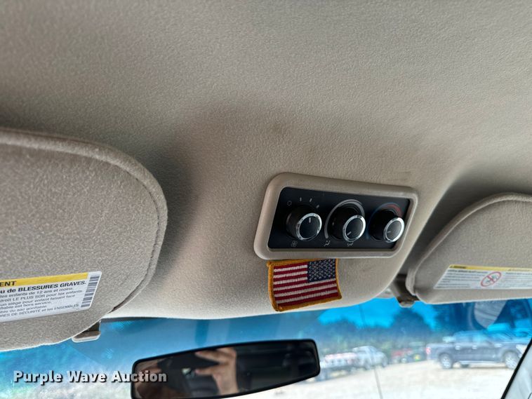 image for item EH6847 2015 Chevrolet  Express 3500 van