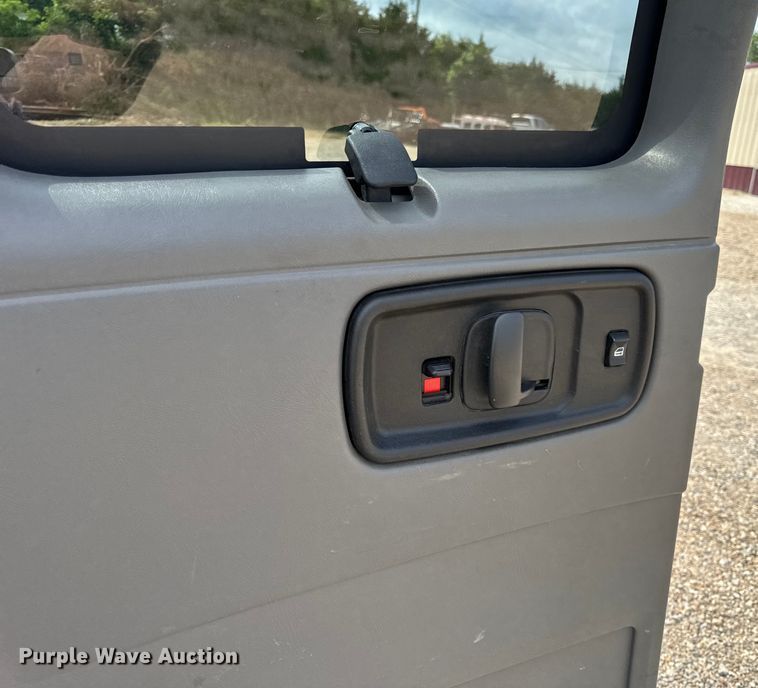 image for item EH6847 2015 Chevrolet  Express 3500 van