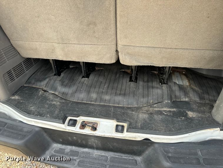 image for item EH6847 2015 Chevrolet  Express 3500 van