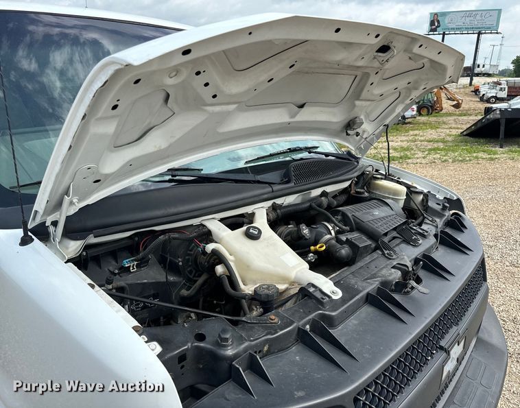 image for item EH6847 2015 Chevrolet  Express 3500 van